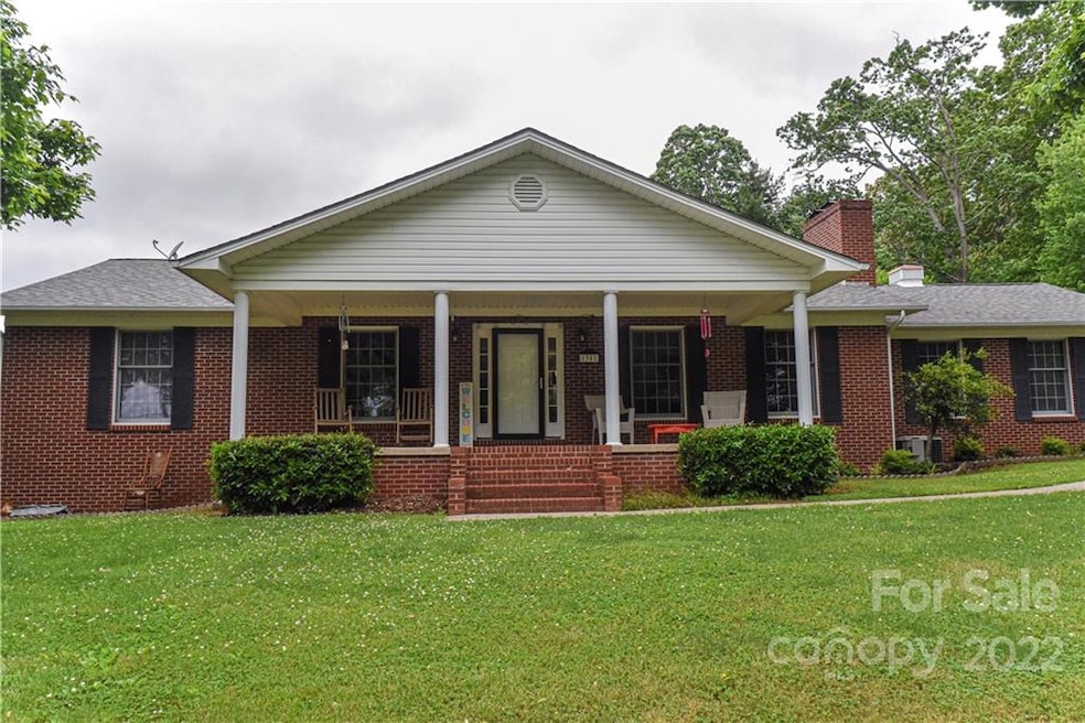 1301 Alexander Rd, Leicester, NC 28748 - photo 1