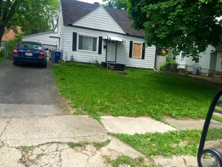 822 Wainwright