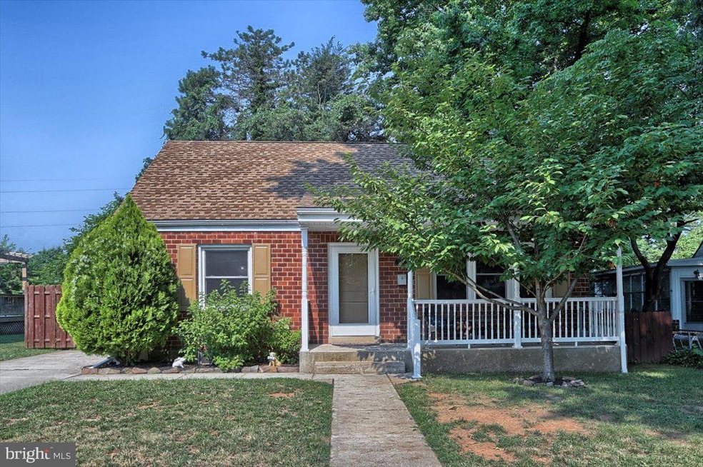 637 Briarcliff Rd, Middletown, PA 17057 - photo 1