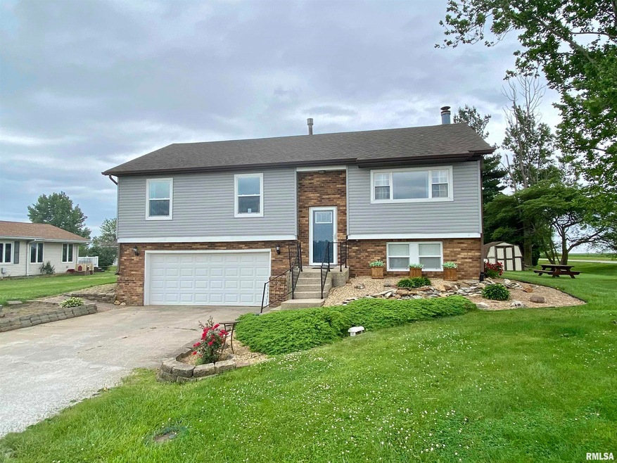 870 S Maple St, Virginia, IL 62691 - photo 1