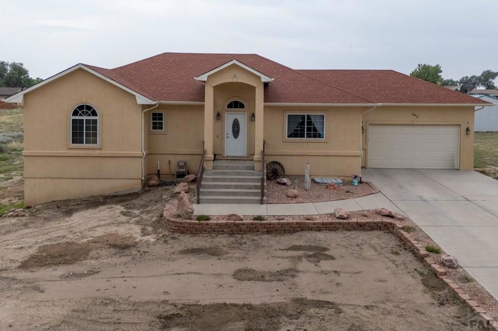 540 E Datura Dr, Pueblo, CO 81007 - photo 1