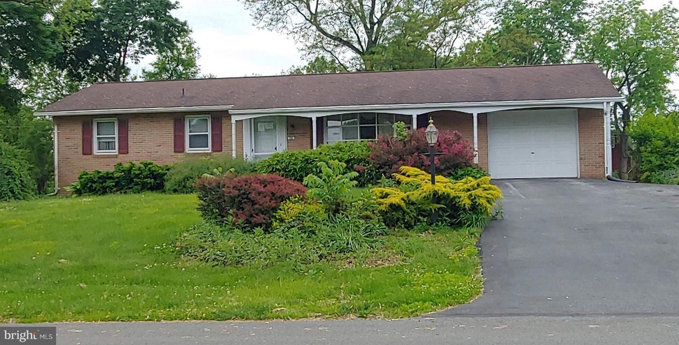 26 Walnut Dr, Ephrata, PA 17522 - photo 1