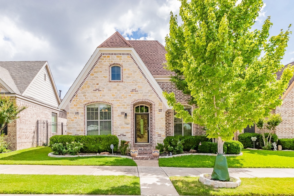 7905 Mimosa Dr, North Richland Hills, TX 76180 - photo 1