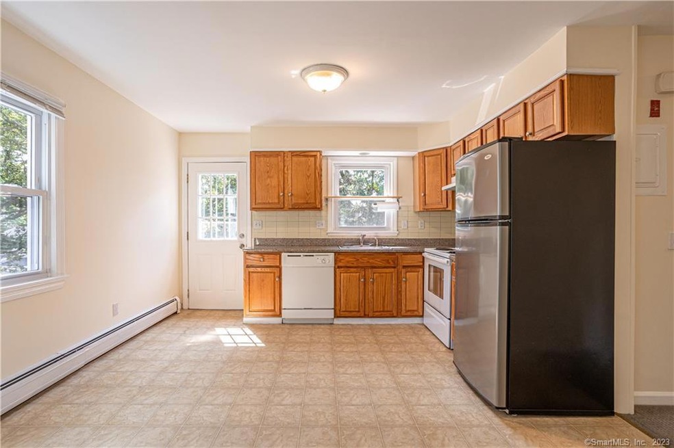 24 Ingalls Ave unit C, Norwalk, CT 06854 - photo 1