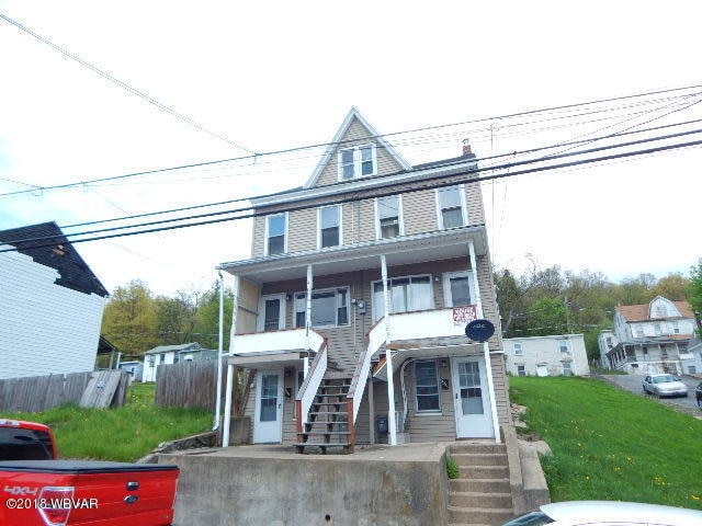 1305 W Walnut St, Coal Township, PA 17866 - photo 1