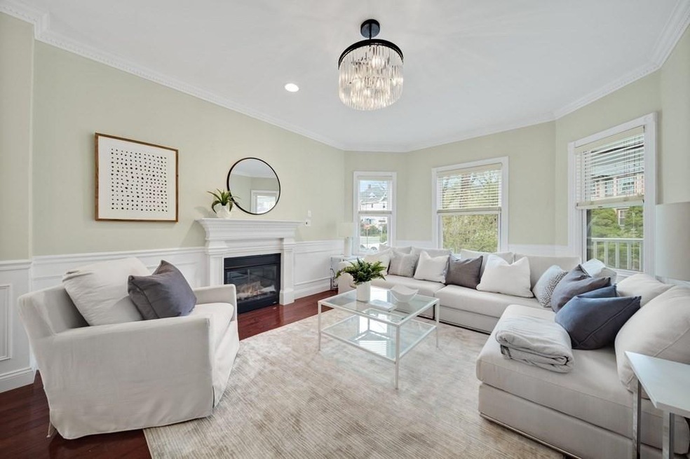 5 Hall Ave unit 1, Somerville, MA 02144 - photo 1