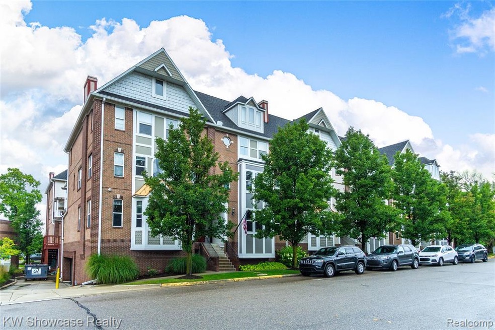 Welcome To Banker Square Condo's in Downtown Howel