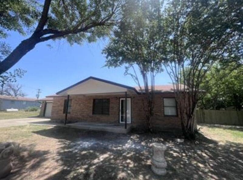 111 Branch View Dr, Kyle, TX 78640 - photo 1