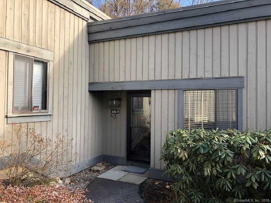 844 Heritage Village unit 844-D, Southbury, CT 06488 - photo 1