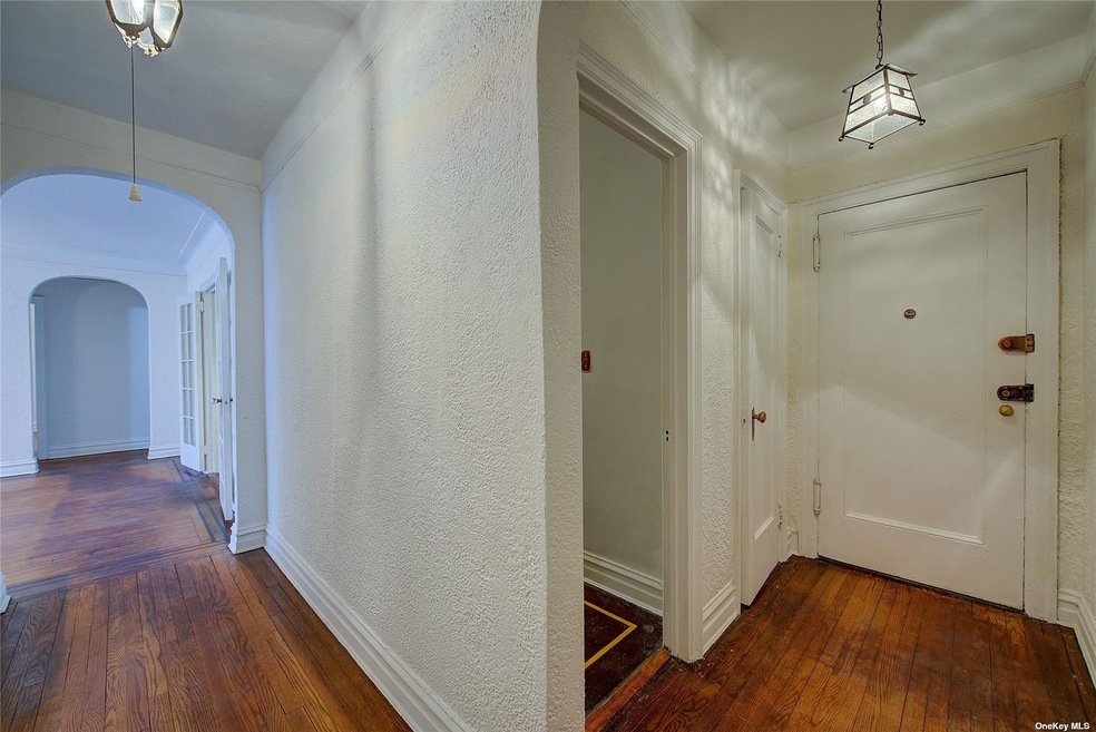 109-14 Ascan Ave unit 1B, Forest Hills, NY 11375 - photo 1