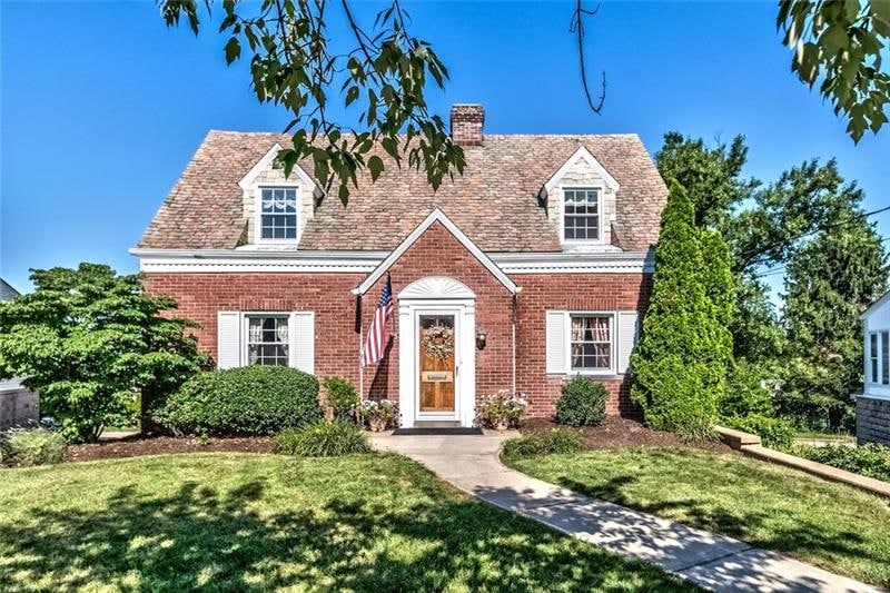 Spacious  well maintained home in Mt Lebanon Schoo