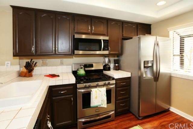 Beautiful Stainless Oven & Microwave*New Wood Lami