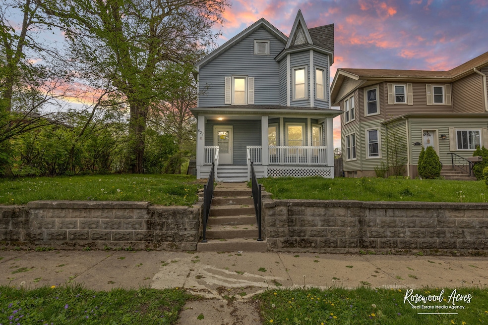 For Sale $199,000 • Co-Listing Agent