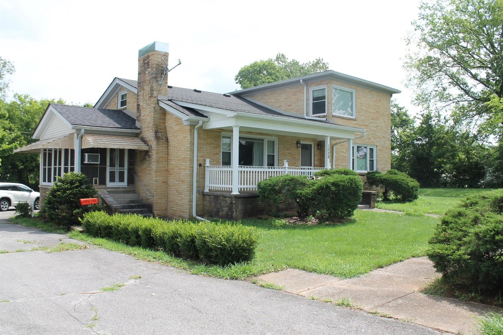 1528 W 7th St, Hopkinsville, KY 42240 - photo 1