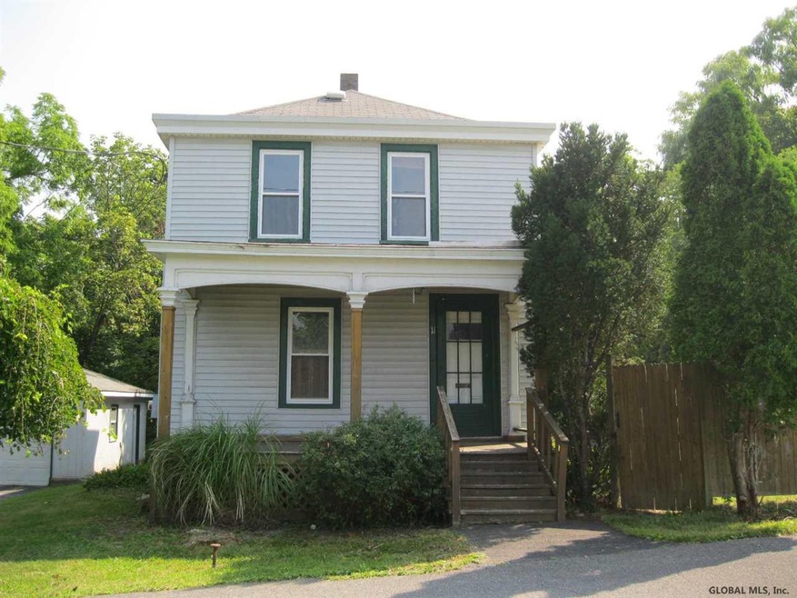 11 Manistee St, Rensselaer, NY 12144 - photo 1