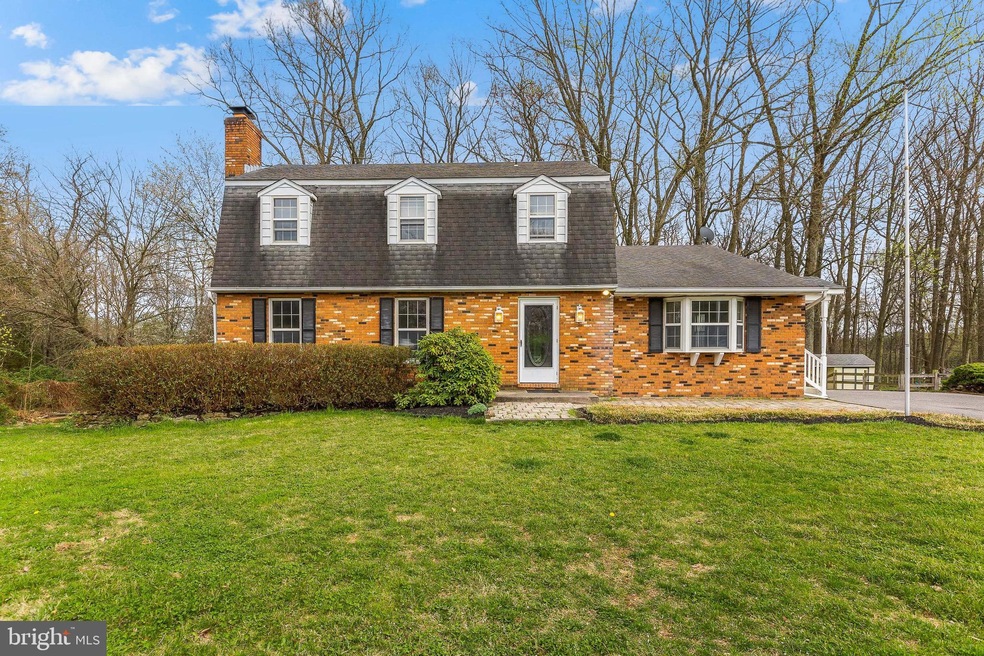 217 Lincoln Ln, Sykesville, MD 21784 - photo 1