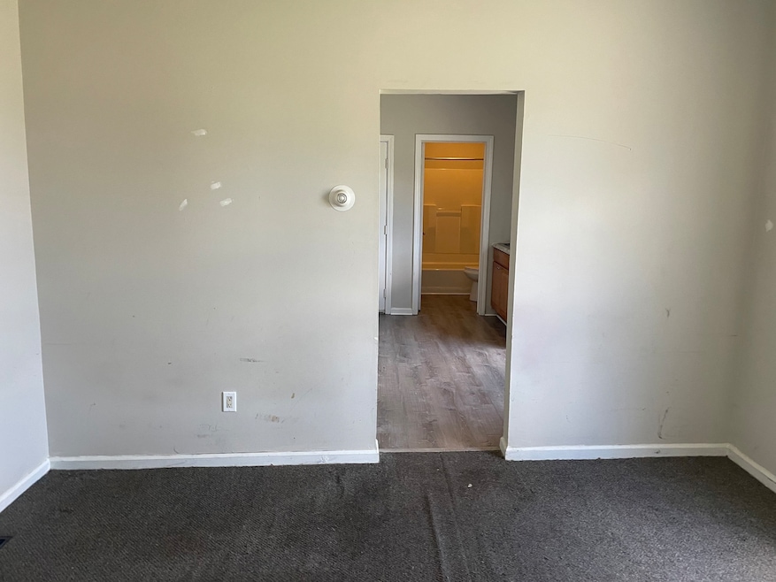 119 Avon St unit 2, Stratford, CT 06615 - photo 1