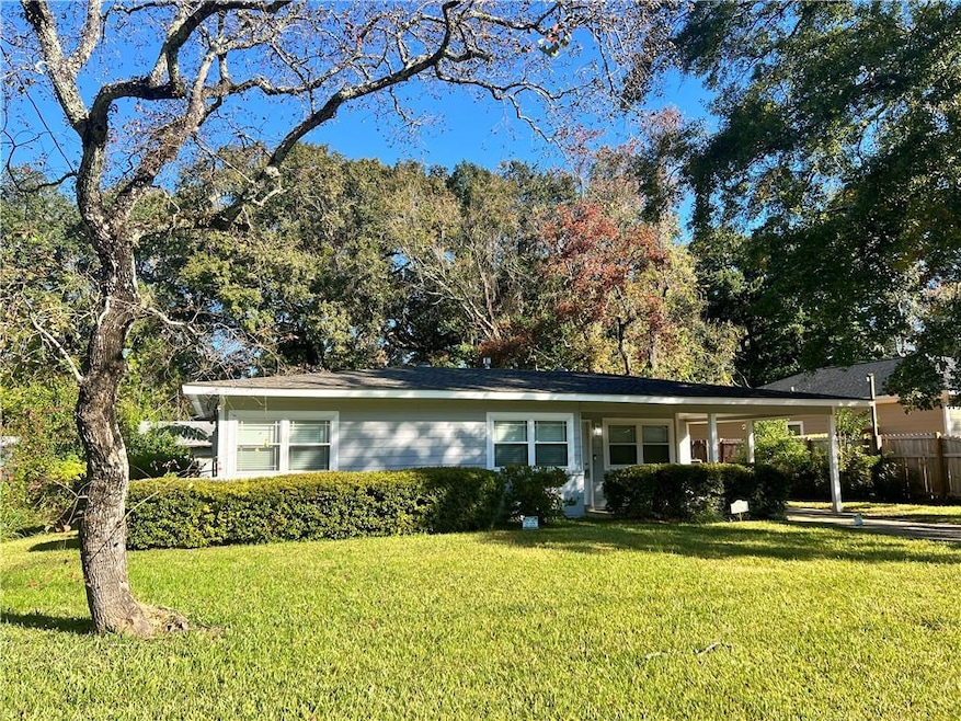 4156 Palmdale Dr, Mobile, AL 36609 - photo 1