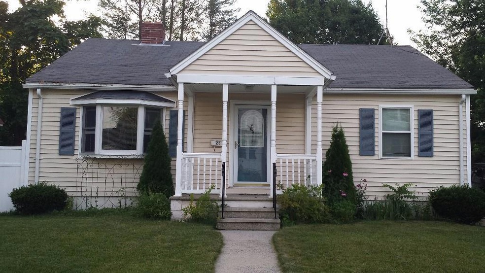 25 Chestnut St, South Portland, ME 04106 - photo 1