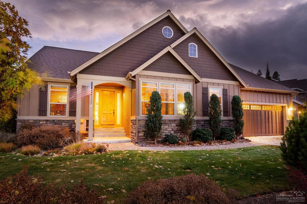 19451 Amber Meadow Dr, Bend, OR 97702 - photo 1