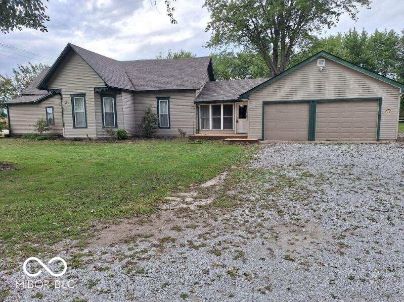 4342 N State Road 9, Shelbyville, IN 46176 - photo 1