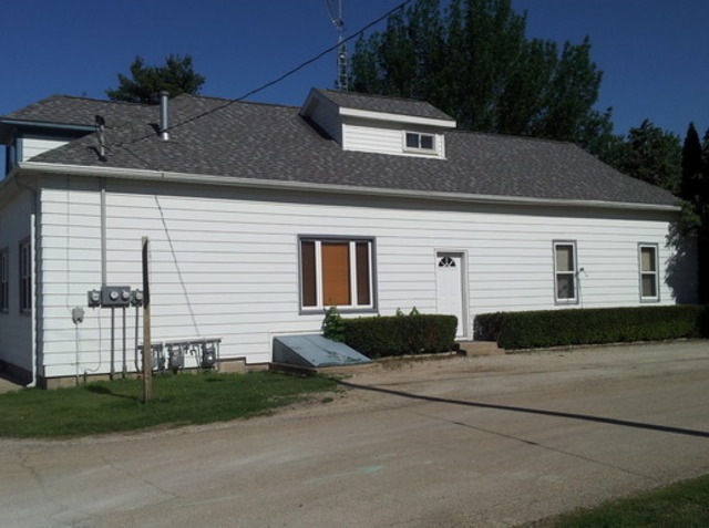 301 E 1st St unit 3, Cedar Point, IL 61316 - photo 1