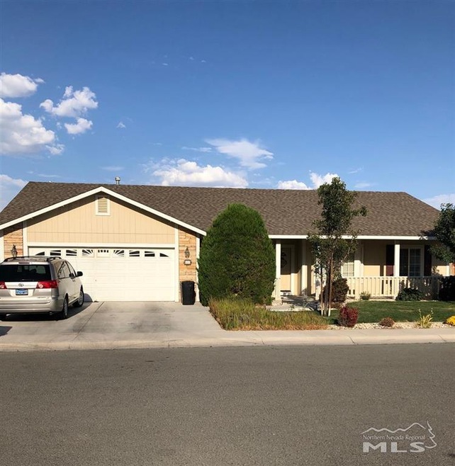 820 Noel Ln, Fallon, NV 89406 - photo 1