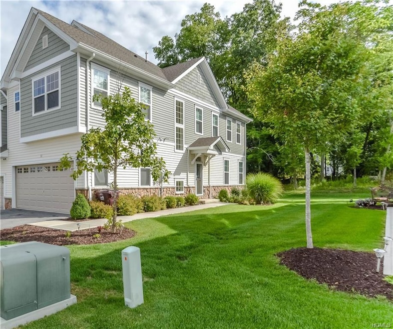 32 Maple Fields Dr, Middletown, NY 10940 - photo 1