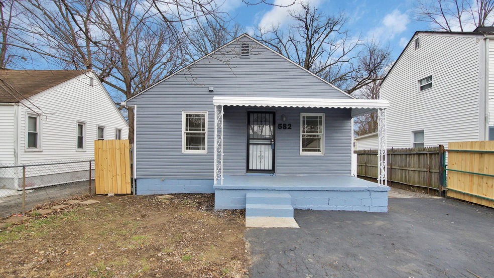 582 S waverly-st