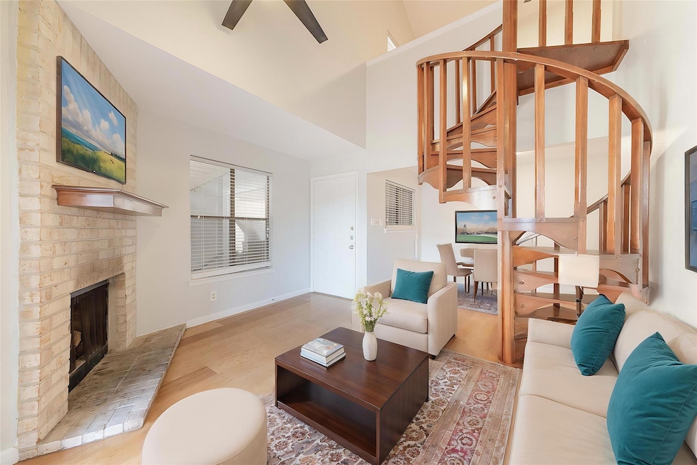For Sale $185,000 • Co-Listing Agent