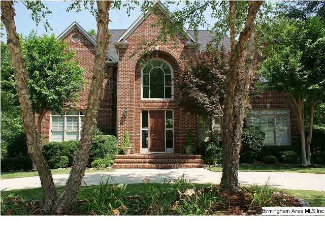 Fabulous brick home w/convenient circular drive & 