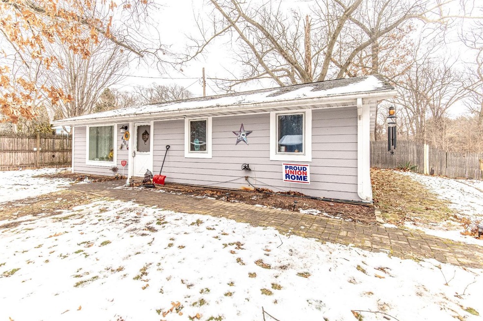 4361 N 630 W, La Porte, IN 46350 - photo 1