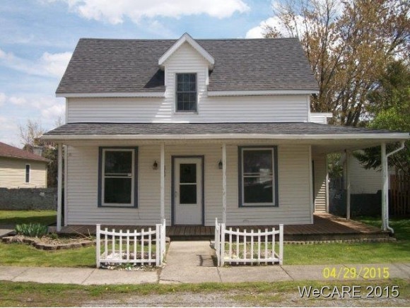 147 Center St, Columbus Grove, OH 45830 - photo 1