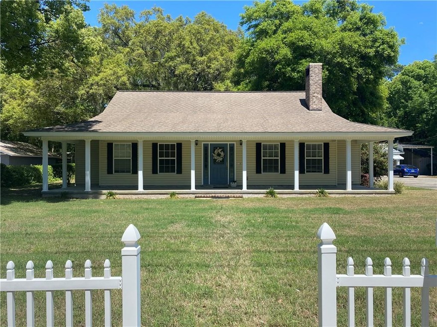 4361 Old Cypress Mill Rd, Brunswick, GA 31520 - photo 1