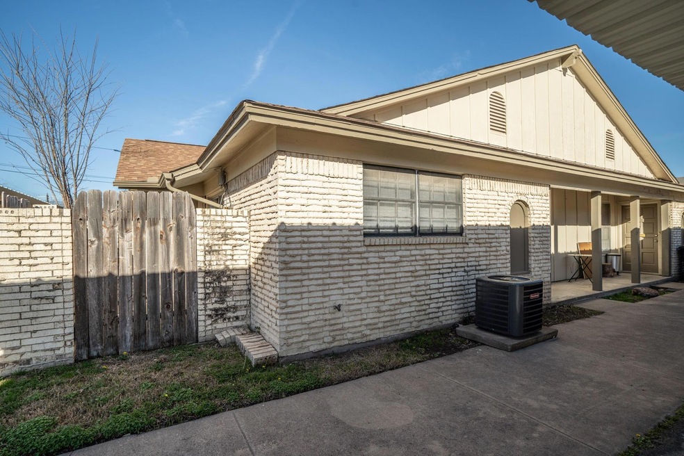 730 E Pecan St, Hurst, TX 76053 - photo 1