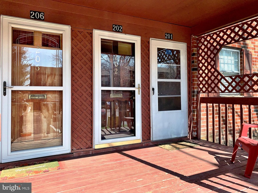 202 Garnet Dr unit 2K, Burlington, NJ 08016 - photo 1