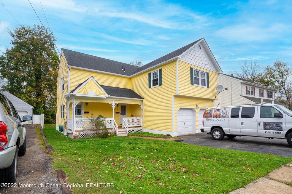 33 Center St unit 2, Matawan, NJ 07747 - photo 1