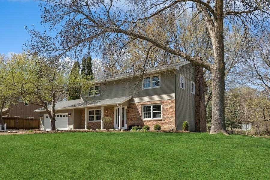 5804 Chastek Way, Minnetonka, MN 55345 - photo 1