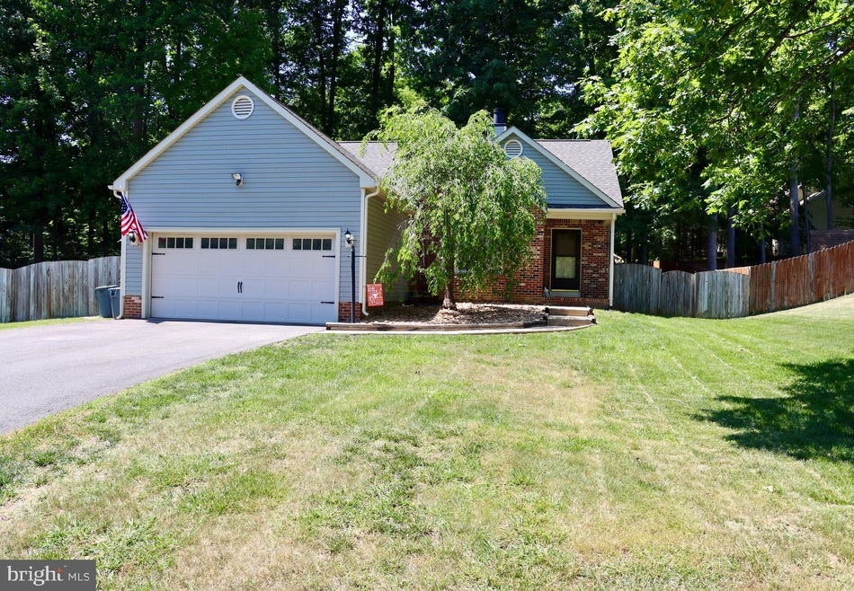 10622 Cobblestone Dr, Spotsylvania, VA 22553 - photo 1