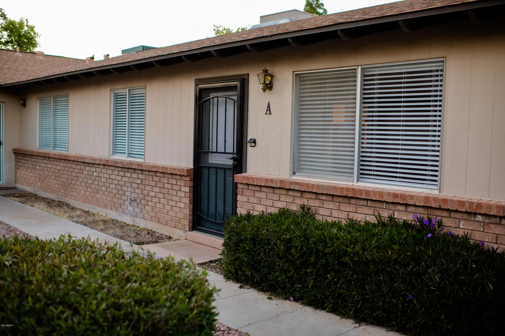 6519 S Kenneth Place unit A, Tempe, AZ 85283 - photo 1
