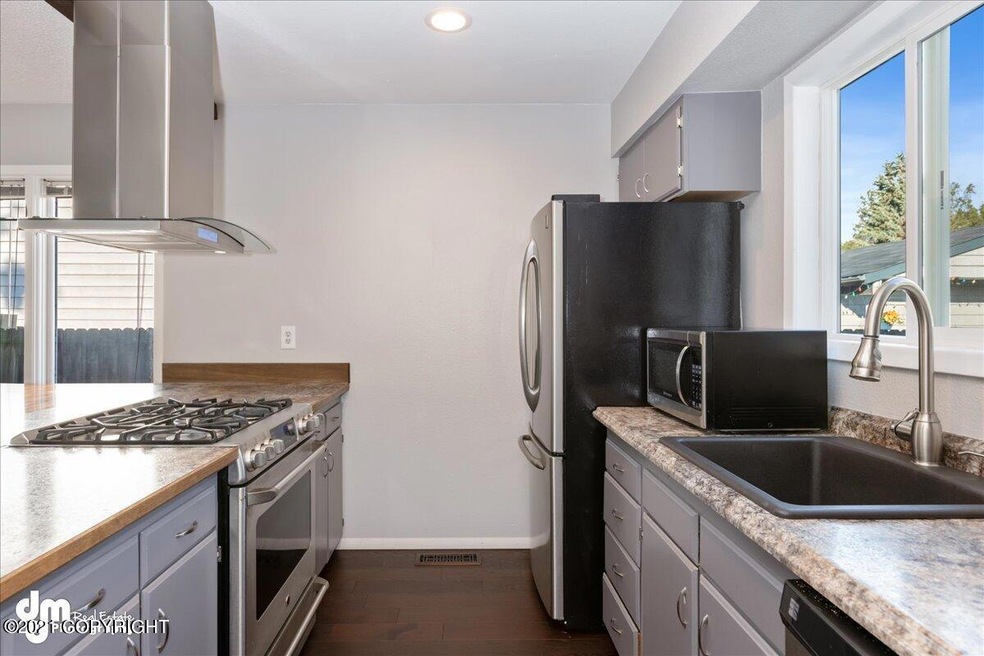 09-Kitchen-ELKO9593