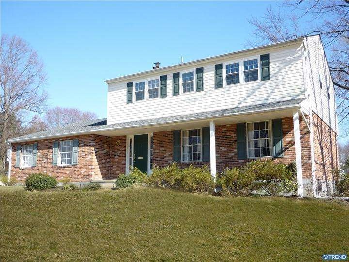 504 N Country Club Dr, Newark, DE 19711 - photo 1