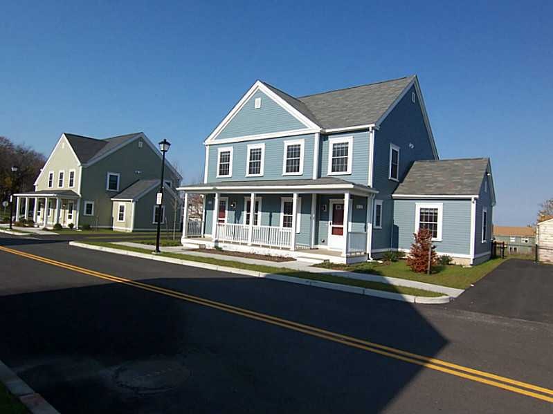 4 Sgt Weidemann unit 4-1, Newport, RI 02840 - photo 1