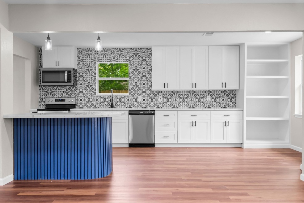 7308 Vinson St, Houston, TX 77088 - photo 1