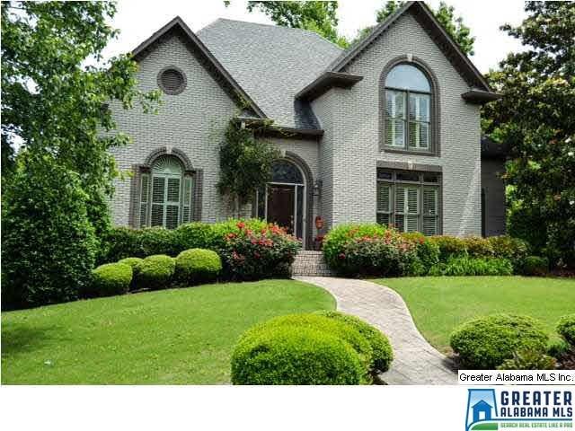 Beautiful All Brick Home On The Corner With Lovely
