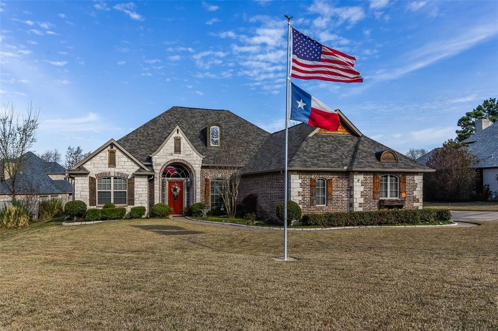 2221 W Crawford St, Denison, TX 75020 - photo 1