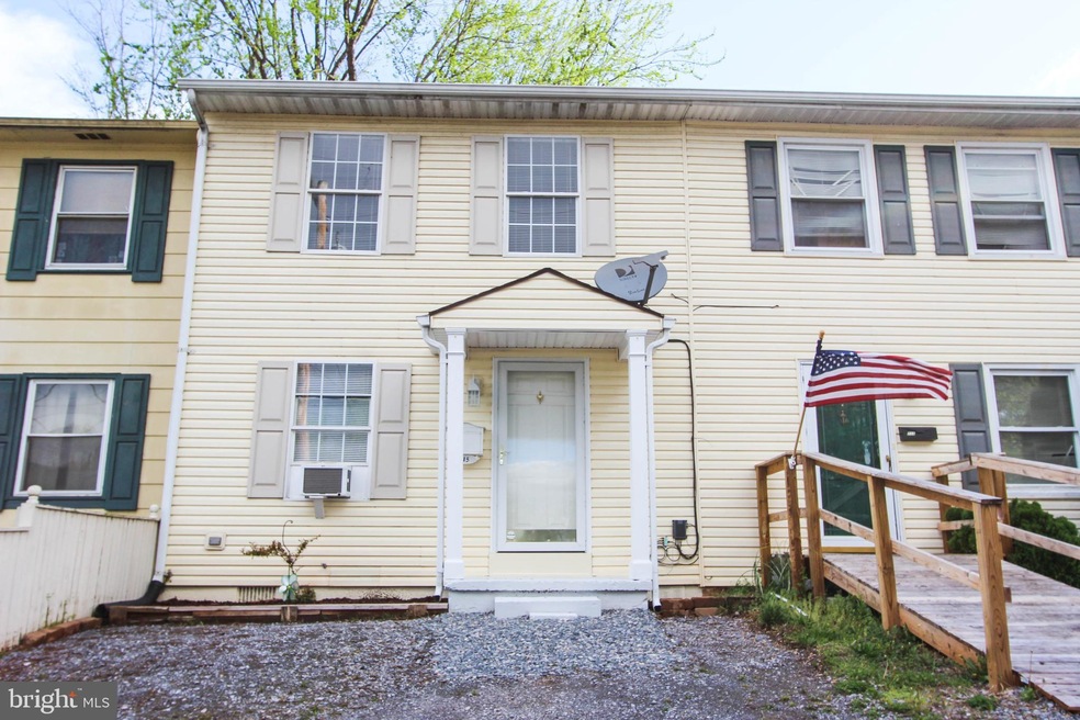 715 W 13th St, Front Royal, VA 22630 - photo 1