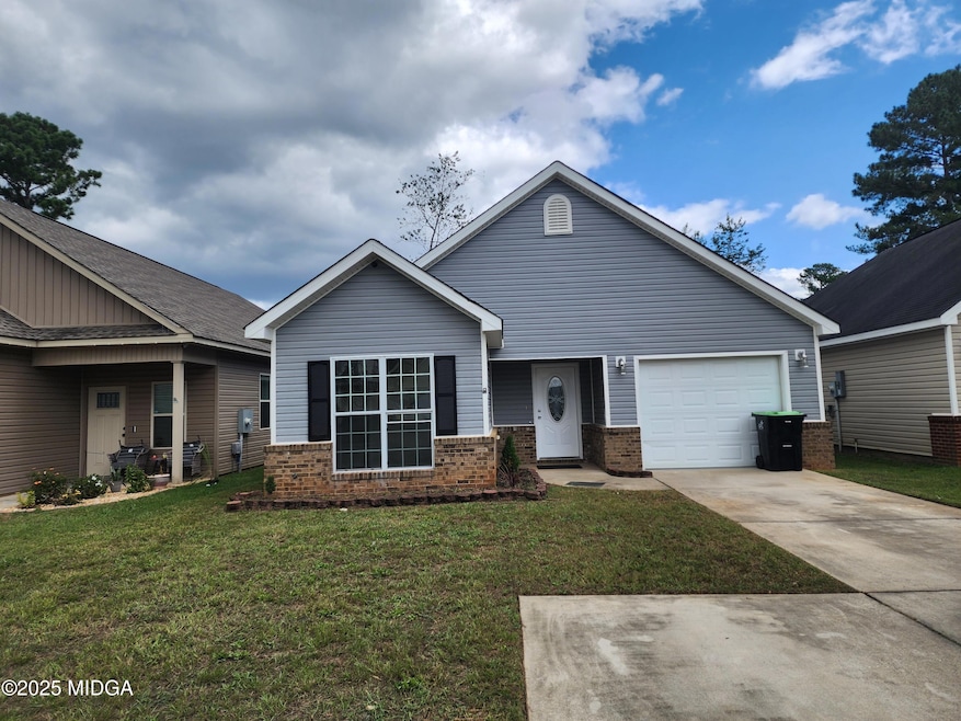 100 Stanton Cir, Warner Robins, GA 31093 - photo 1