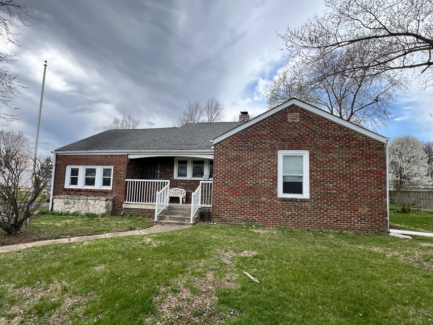 252 Coovert St, Columbus, IN 47201 - photo 1