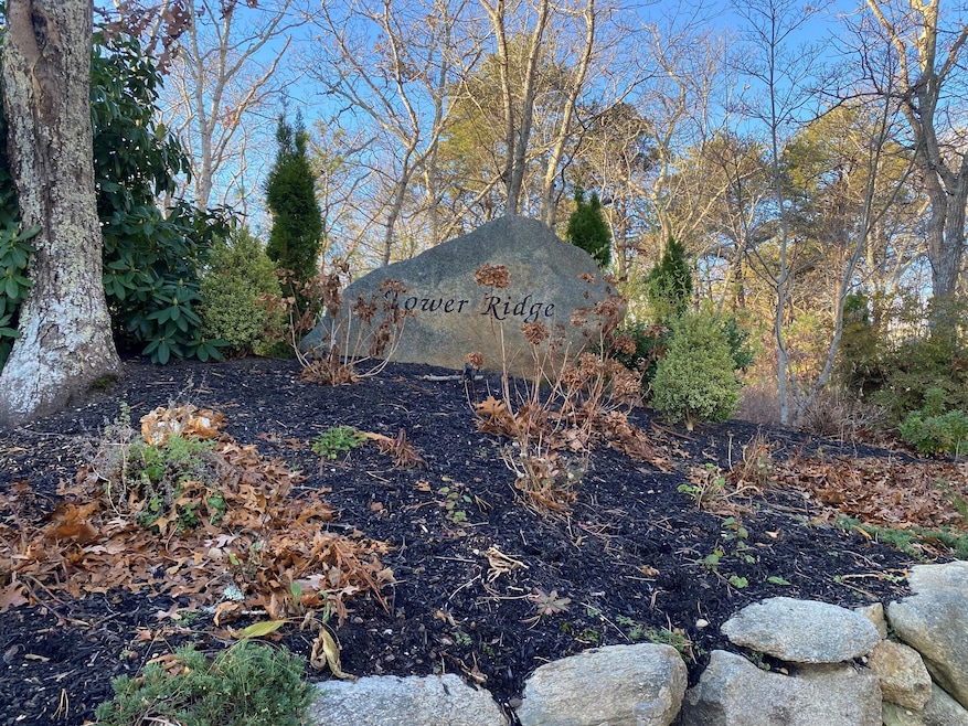 27 Tower Ridge Rd, Oak Bluffs, MA 02557 - photo 1